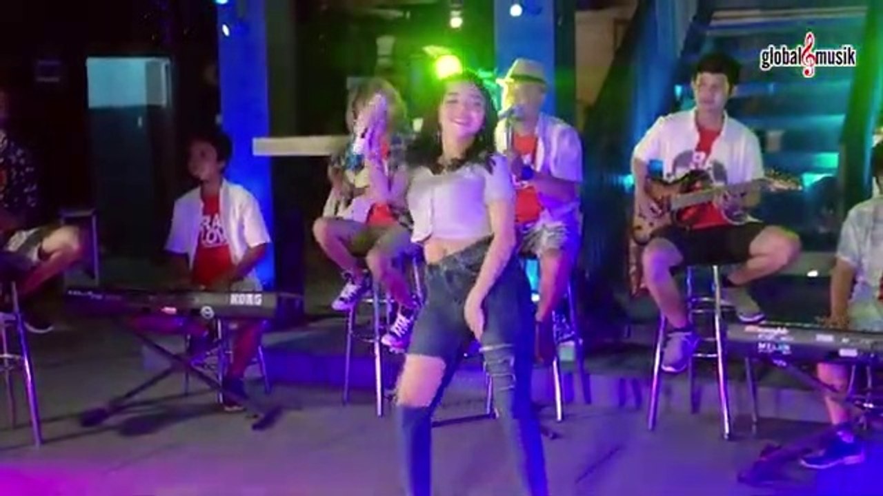 SYAHIBA SAUFA - JALAN DATAR | OFFICIAL LIVE MUSIC