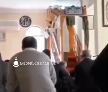 AKP'lilerin hedefinde Türk oğlu Türküm Türk'ün Türk'ten başka dostu yok diyen imam var