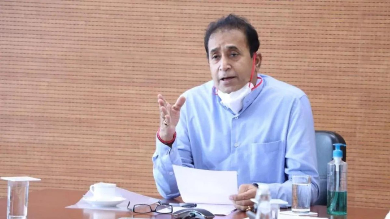 Minister Anil Deshmukh expresses grief over infants death