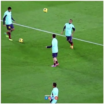 Lionel Messi & Dani Alves Warm up
