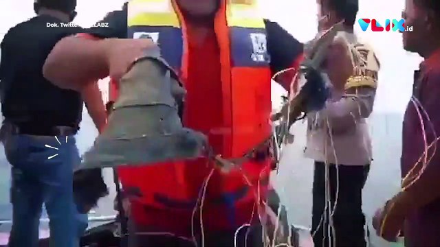 Video Temuan Benda Diduga Serpihan Pesawat Sriwijaya Air