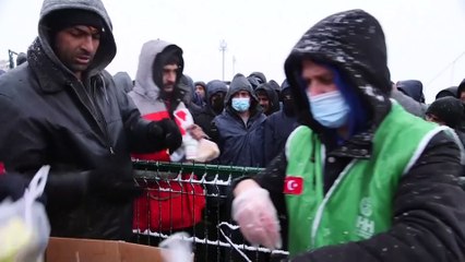 Мигранты в БиГ: "Пожалуйста, помогите нам!"