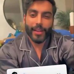 هكذا رد أحمد السالم على متابعة سألته هل تعقدت من الزواج؟