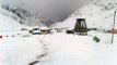 Uttarakhand receives fresh snowfall, tourists enjoy