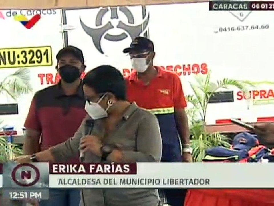 Alcaldía del municipio Libertador dota de uniformes y equipos de trabajo al personal de Supra Caracas