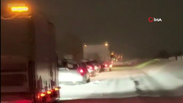 - Japonya’da kar yağışı nedeniyle yüzlerce araç yolda kaldı, 1 kişi öldü