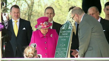 A világ vezetői is beoltatják magukat