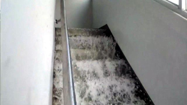 서울 답십리동 아파트 소화전 동파...주민 불편 / YTN