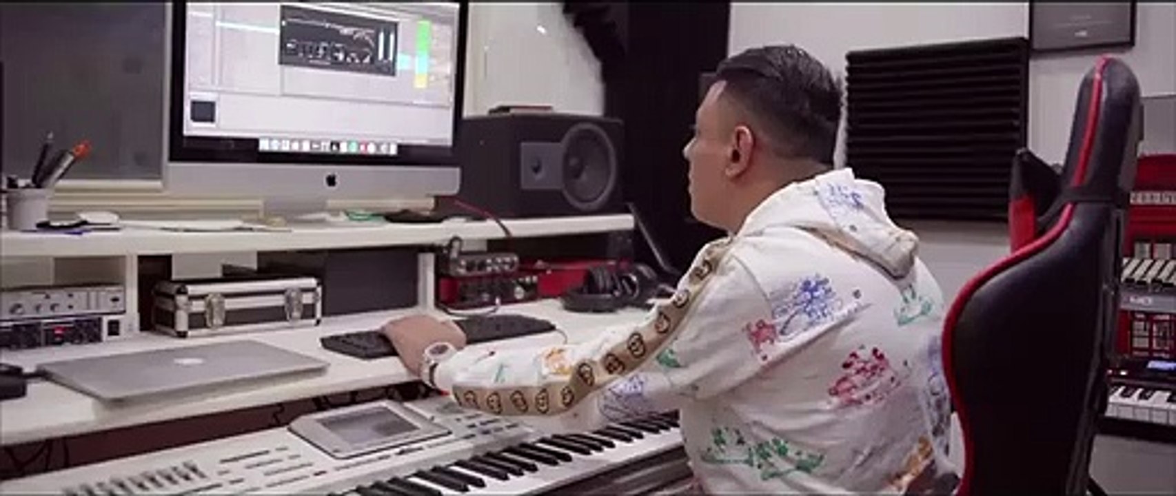 Artmasta_-_Ya_Mali_alaia__|_يامالي_عليا_Ft._Kemo_(Clip_Officiel)
