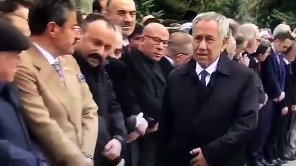 Bülent Arınç'ın o görüntüsü yeniden gündem oldu