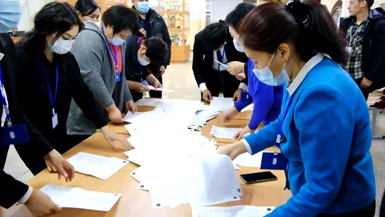 Populist Schaparow gewinnt Präsidentenwahl in Kirgistan