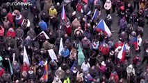 Koronavírus: a lezárások ellen tüntettek a csehek