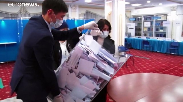 Maioria absoluta nas legislativas do Cazaquistão