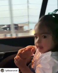 หนุ่ม กรรชัย อดเอ็นดูไม่ได้หลังเห็น น้องเดมี่ นั่งเลียเท้าตัวเอง