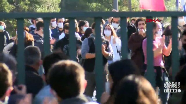 İstanbul Emniyet Müdürlüğü çıplak arama iddiasını görüntülerle yalanladı | Video