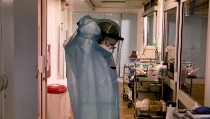 طلاب الطب التشيكيون يكتسبون خبرة ميدانية في المستشفيات المكتظة