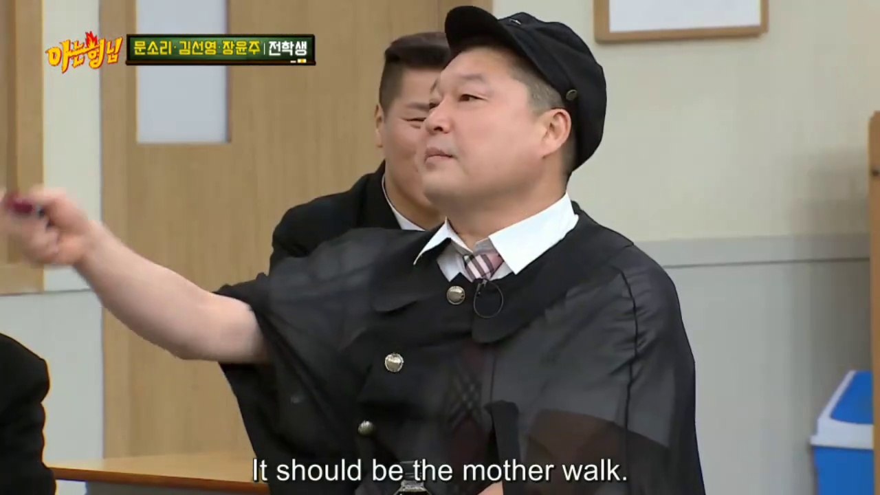 Mother's model walk, Black Mamba >