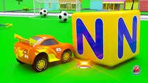 Little Cars Make a Huge Pizza - Find The Button Challenge!