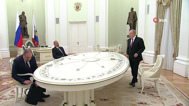 - Azerbaycan, Rusya ve Ermenistan liderlerinin üçlü zirvesi başladı