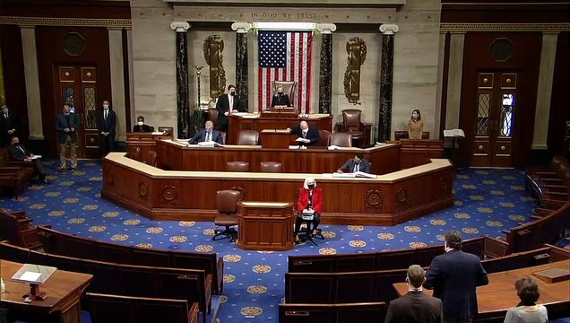 Democratas buscam impeachment de Trump