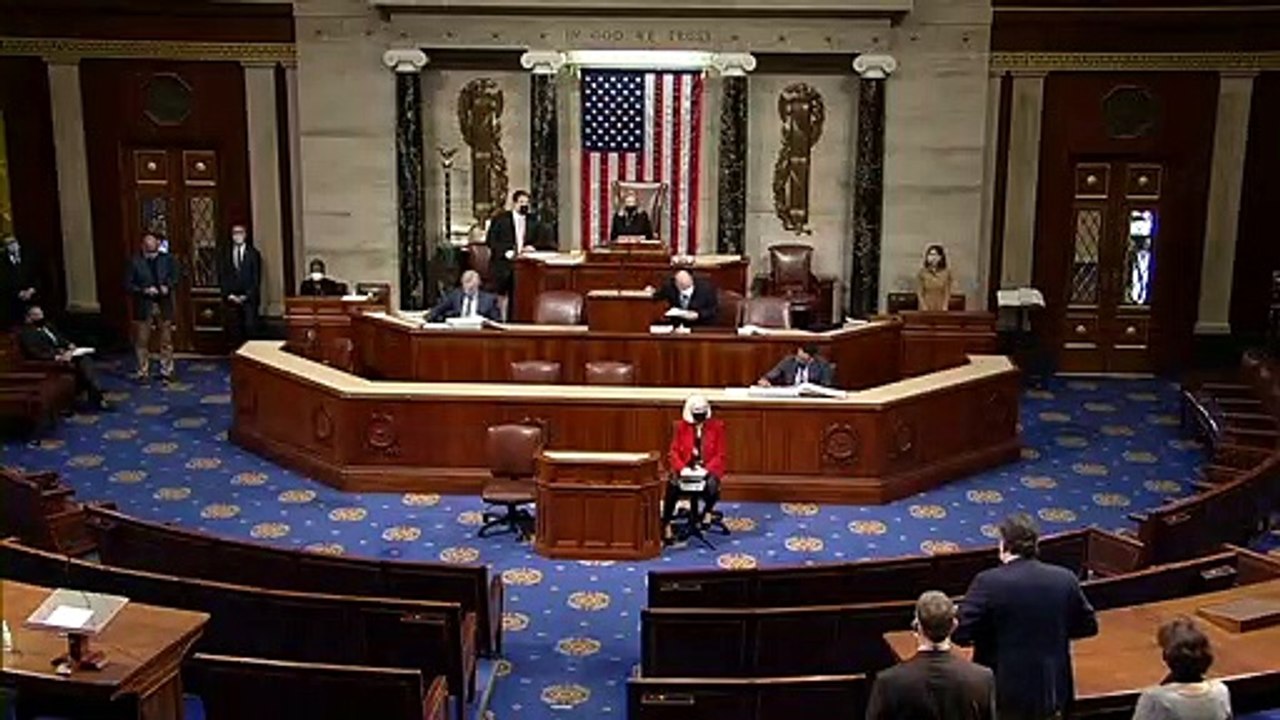 Democratas buscam impeachment de Trump