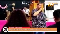 Ratoski contando su historia ante fieles de una iglesia