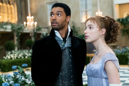 Bridgerton Star Regé-Jean Page Addresses Those Phoebe Dynevor Dating Rumors