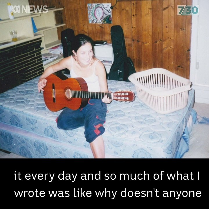 Missy Higgins speaks to young students