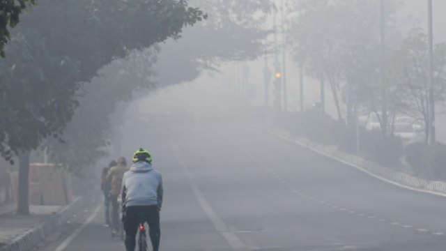 Fog engulfs parts of Delhi-NCR on Tuesday