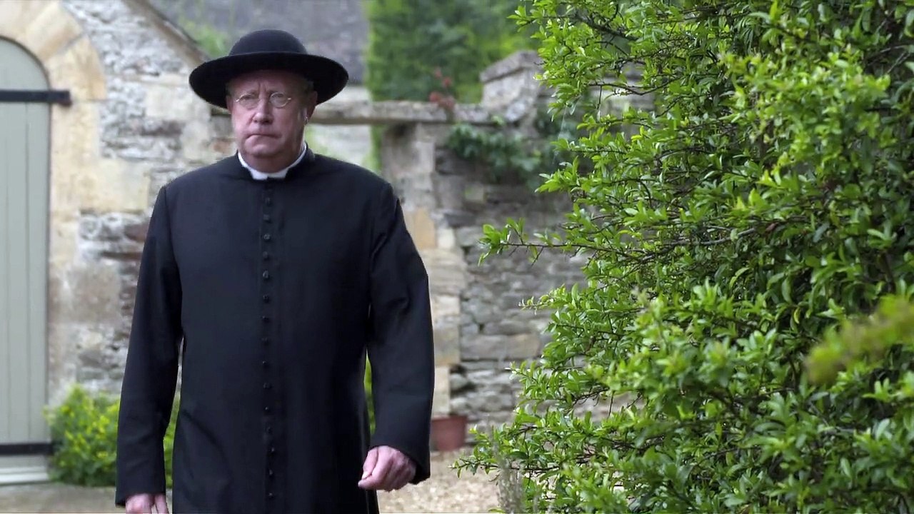 Father Brown S02E10 Clip01