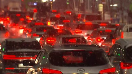 수도권 대설주의보로 1시간새 5cm...퇴근길 비상 / YTN