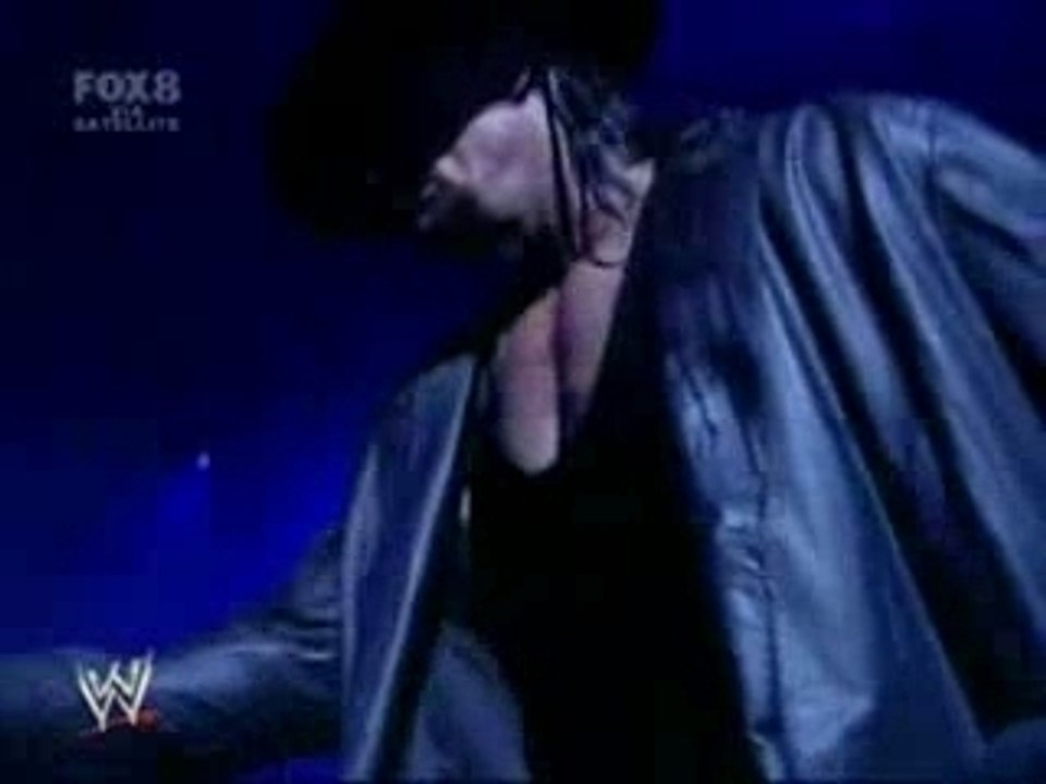 Entrér the undertaker