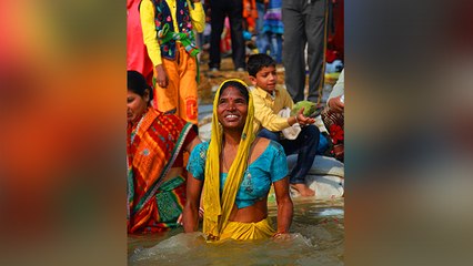 Video herunterladen: Magh Mela 2021 Prayagraj: माघ मेला स्नान का सही समय | Magh Mela Snan Date 2021 | Boldsky