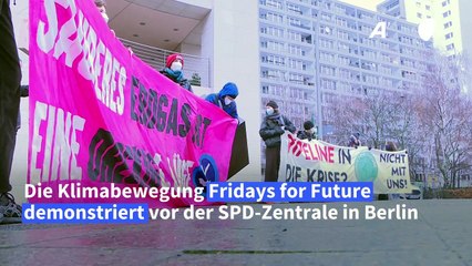 Protest gegen Nord Stream 2 vor Berliner SPD-Zentrale