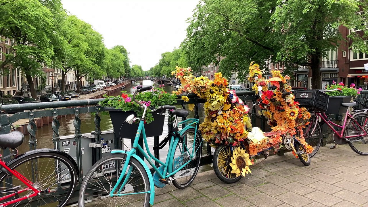 Les coffee-shops d'Amsterdam bientôt interdits aux touristes étrangers ?