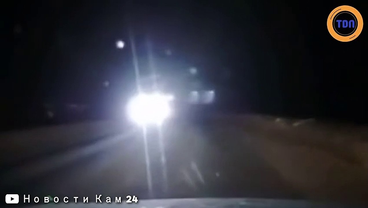 Russie : la caméra embarquée d'une voiture a filmé l'explosion d'une météorite