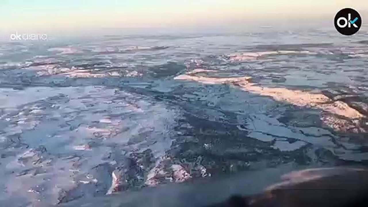 Espectaculares imágenes del temporal de nieve de un vuelo que aterriza en Barajas