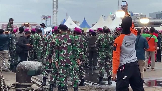 Ινδονησία: Βρέθηκε ένα από τα δύο μαύρα κουτιά του αεροσκάφους που συνετρίβη στις 9/1