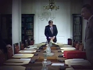Yes Minister S02E08 The Tangled Web