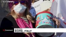 Italien: Tourismus-Beschäftigte protestieren, sie fühlen sich von der Regierung im Stich gelassen