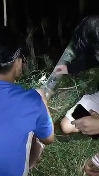 Petasan bambu anak desa