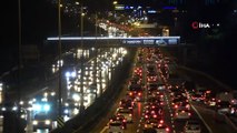 İstanbul'da kısıtlamaya dakikalar kala trafik kilitlendi