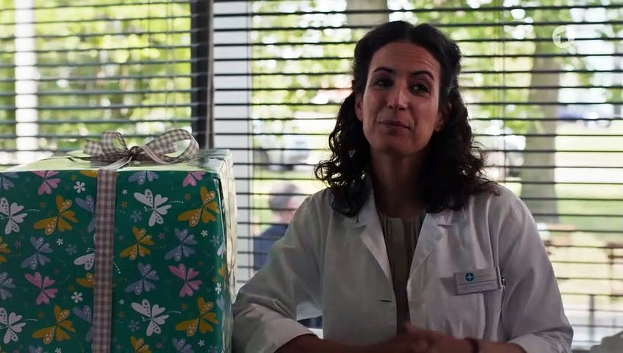 In aller Freundschaft – Die jungen Ärzte : Mitläufer :  Folge 243