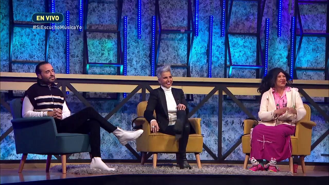 Los cantantes se esfuerzan y lo entregan todo en el escenario.| Todos Quieren Fama