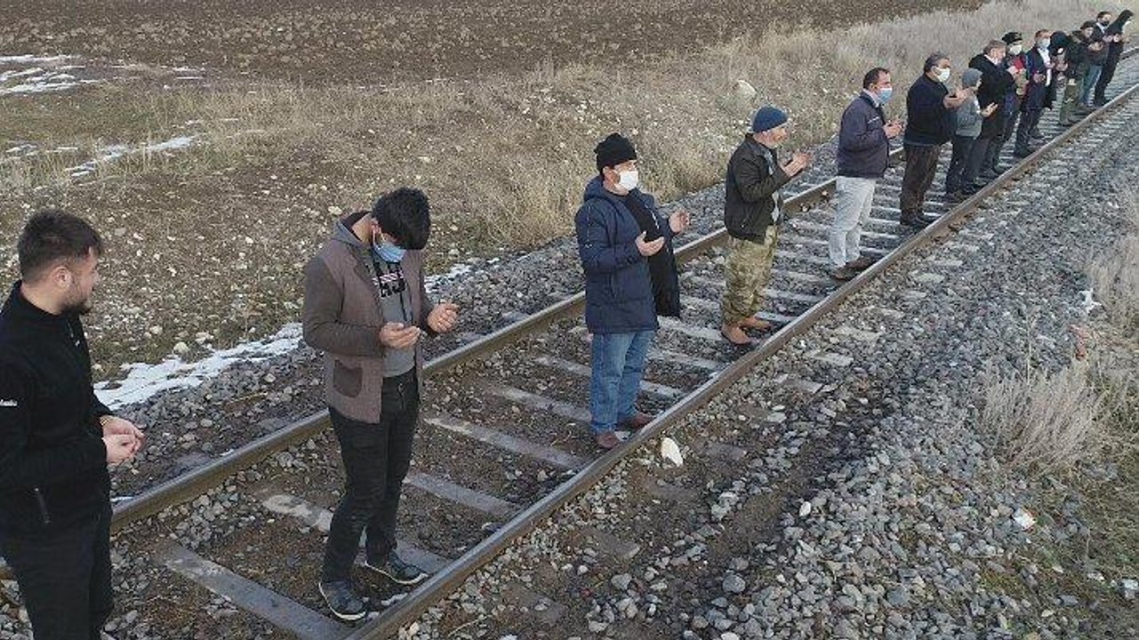 Erzurum'da köylülerden 'kar' duası