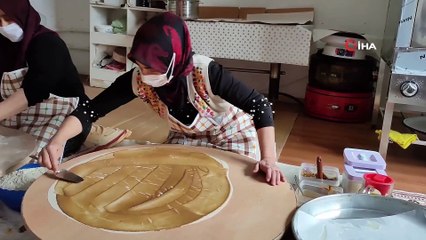 Annesiyle Bilikte Açtığı İşyerinde Ürettiği Çanak Ekmekle Türkiye'ye Açılmaya Hazırlanıyor iha