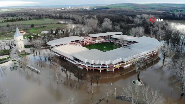 Tunca Nehri taştı ‘kırmızı alarm’ durumu devam ediyor