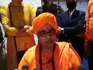 साध्वी और सांसद प्रज्ञा ठाकुर ने गोडसे को बताया देशभक्त