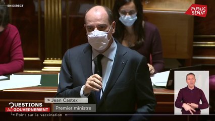 Vaccination: "La France n'a pas à rougir de sa stratégie" assure Jean Castex