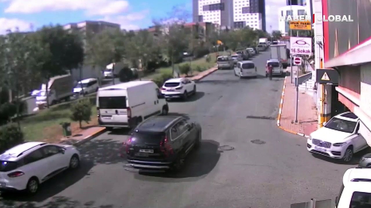 İstanbul'da iş insanının şirketine el koymaya çalışan suç örgütüne operasyon: 6 gözaltı